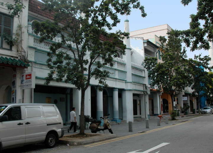 Al-Abrar Mosque. 1828-1830. Telok Ayer Street, Singapore