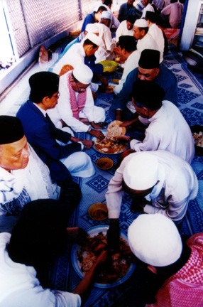 Masjid Kampong Holland, 1999